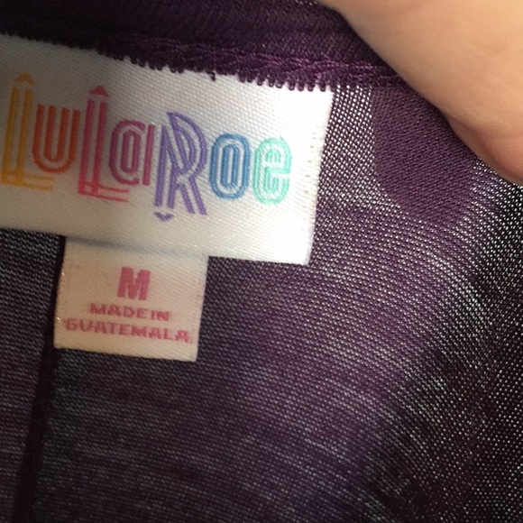 Lularoe Carly-BNWT has flaw - Picture 3 of 3